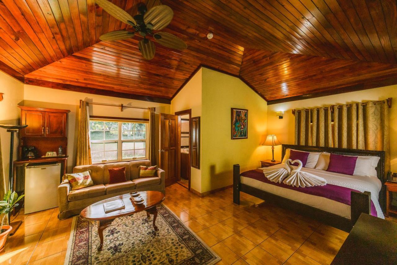 Kikiwitz Resort Belmopan Exterior foto